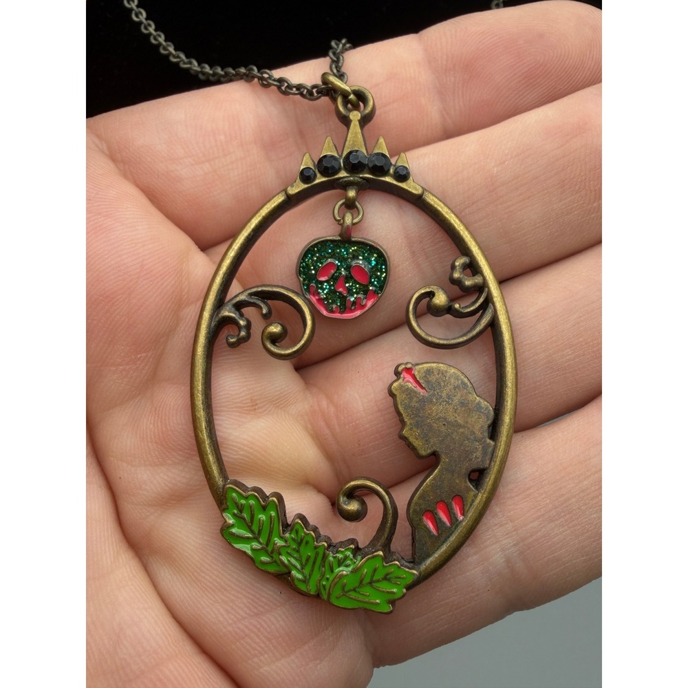Disney Snow White Poison Apple Pendant Necklace Gothic Fairytale Jewelry #1165